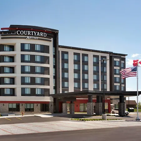 Courtyard By Marriott Toronto Mississauga/West-3