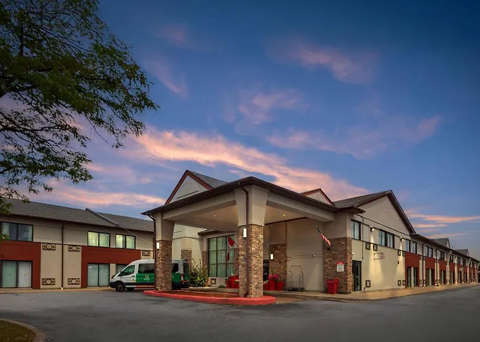 Quality Inn & Suites 5585 Ambler Drive Mississauga Ontario